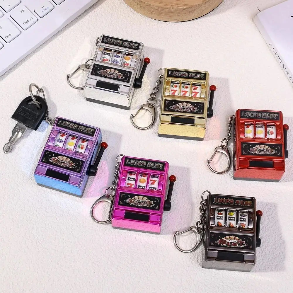 Mini Slot Machine Keychain – Lucky Jackpot Retro Spinner Toy & Key Holder